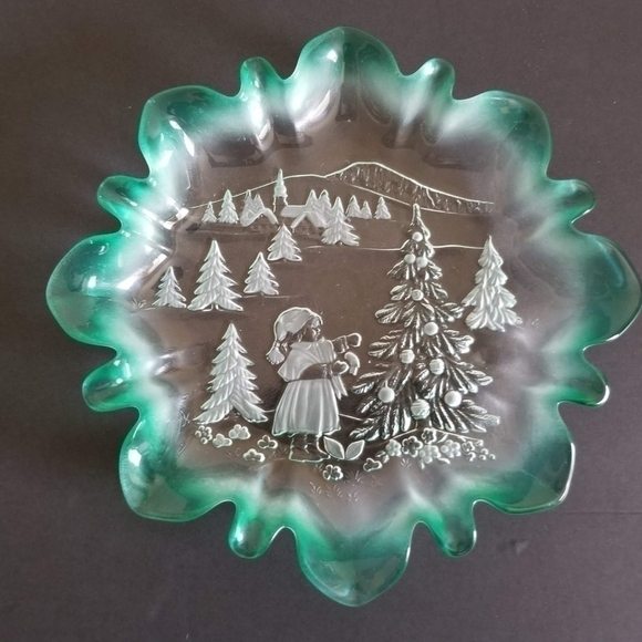 Mikasa Christmas Story Spruce Bon Bon Serving Dish - Picture 1 of 5